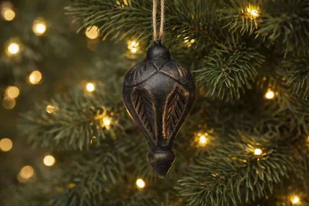 Upcycled Carved Ornament – Vintage‑Style Holiday Decor, Black & Gold Christmas